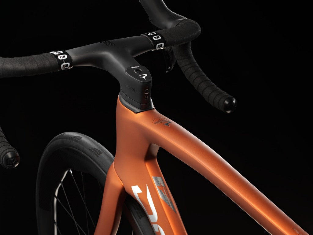 26 DOGMA F Frame Kit Luxter Amber