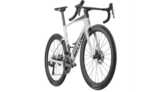 27 Teammachine R 01 01 Two wht bru cbn