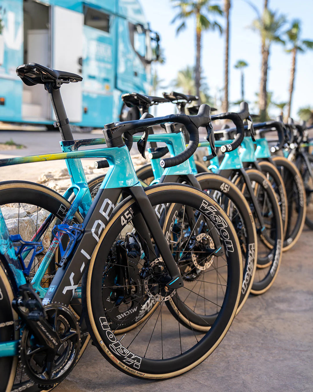 X-Lab AD9 Astana Team Edition Bike💥Preorders for ETA Oct 2025💥