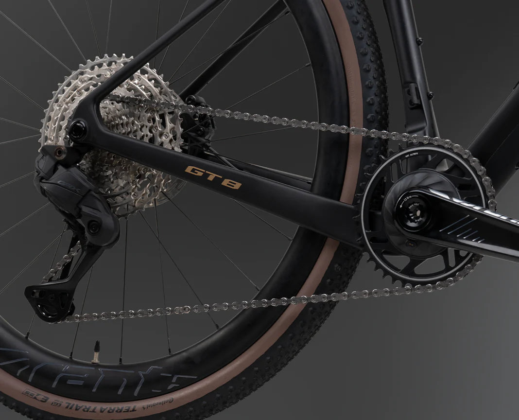 X-LAB GT8 CARBON GRAVEL (PRE-ORDER) 07/2026