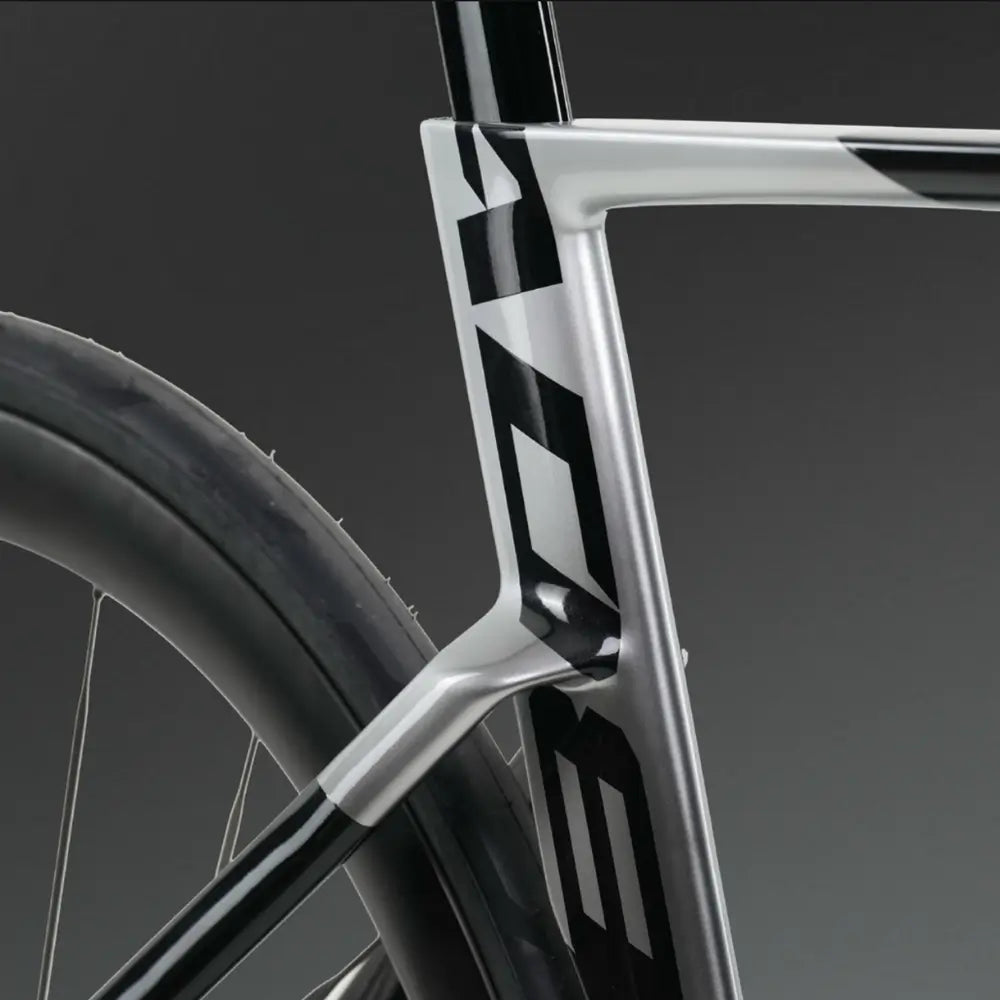 X-LAB AD8 105 Di2 2026 ETA 06/26