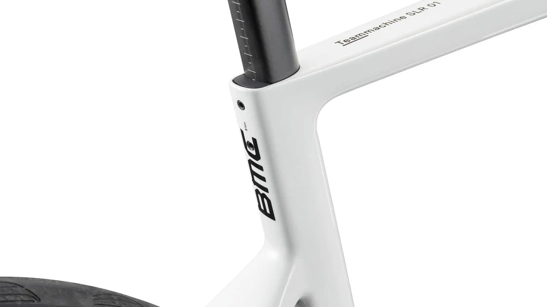 27 BMC Teammachine SLR 01 Six wht wht blk
