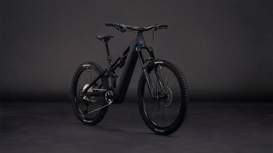 26 Cube Stereo Hybrid ONE77 HPC SLX 800 Blackline Electric